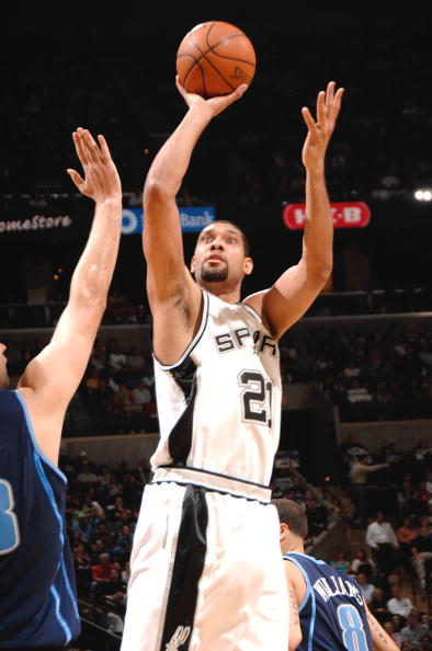 曼城与切尔西本轮积分榜争夺激烈（本轮曼城与切尔西积分榜之争白热化）