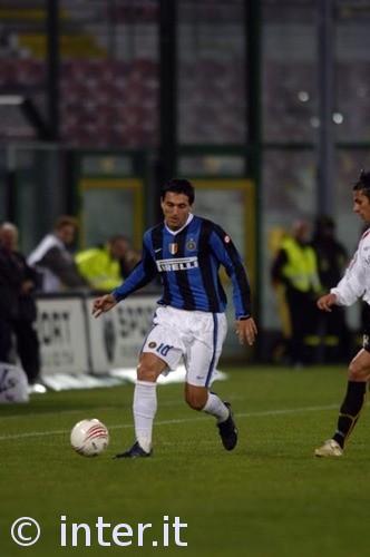 德媒：巴萨在关注莱比锡19岁新星韦德拉奥果，已派出球探考察（德媒称巴萨锁定莱比锡19岁新秀韦德拉奥果，球探已赴现场考察）